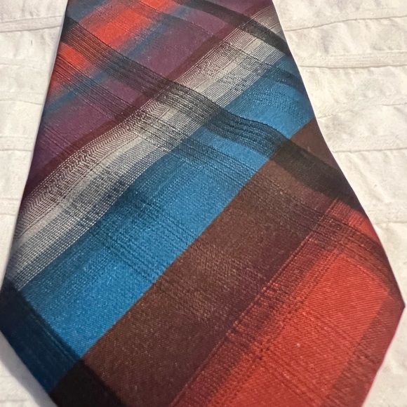 Lecollezioni Men’s Necktie
Red/Blue/Grey
Preowned - Picture 2 of 4